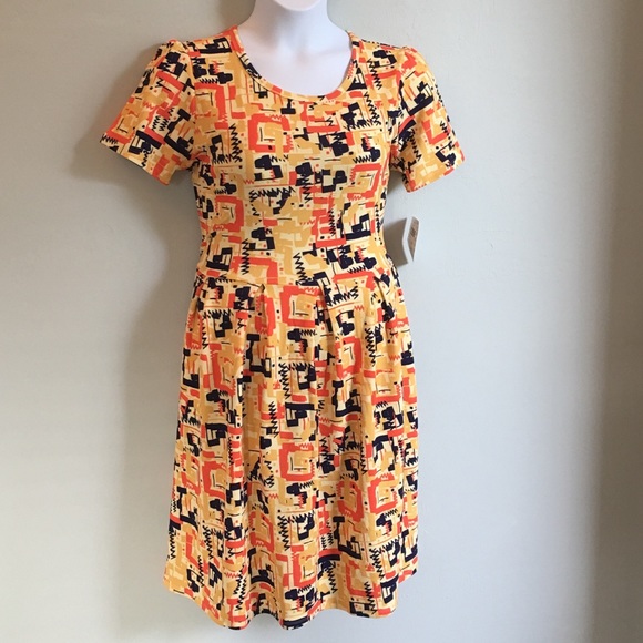 LuLaRoe Dresses & Skirts - LuLaRoe Amelia Dress Yellow with Pockets